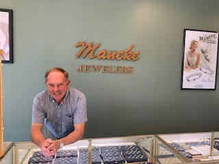 Charlie Maneke